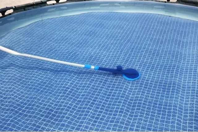 Flowclear-Aspirador automático para limpieza de piscina sobre el suelo, accionado por agua, AquaClimb