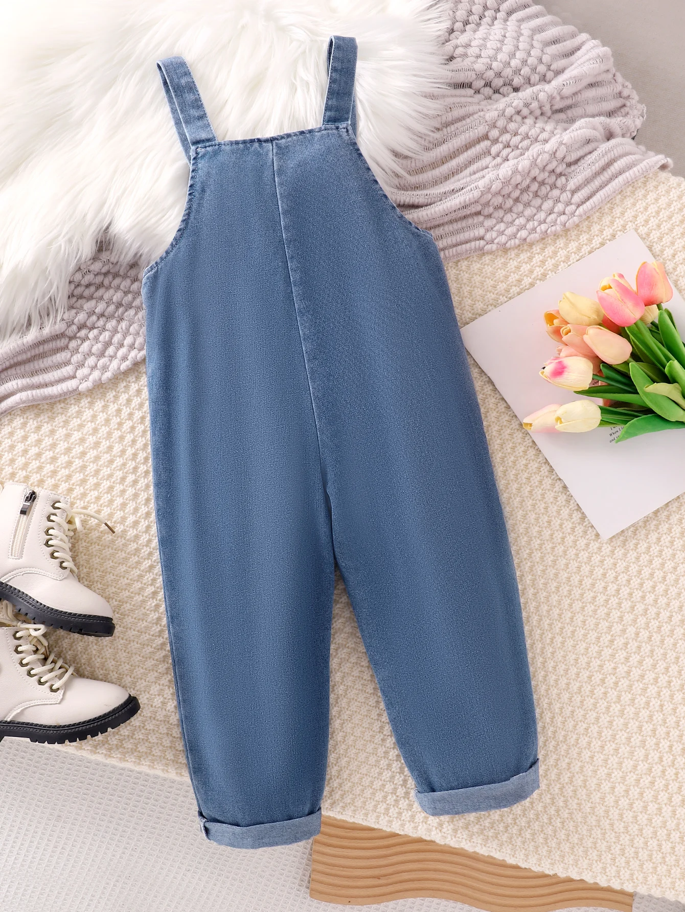 Autumn New Style For Girls Aged 4-7 Years Old, Comfortable And Fashionable Blue Patch Large Pocket Denim Jumpsuit