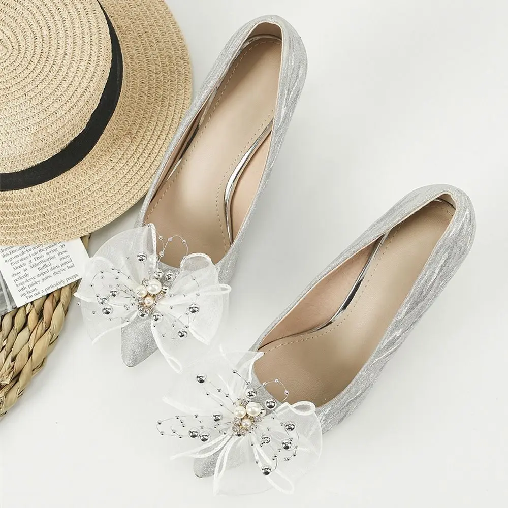Decoraciones de zapatos de mujer con perlas, diseño de lazo brillante, accesorios de hebilla, bolsos/ropa/zapatos DIY, joyería de flores, 1 ud.