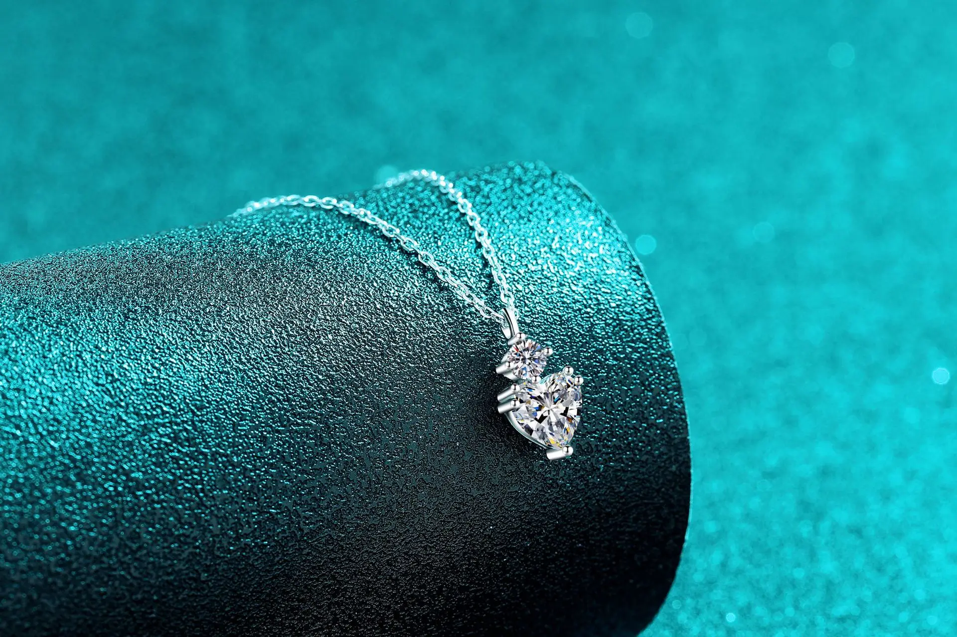Elegant PT950 Platinum 1.2 Carat All Moissanite Necklace for Women, Sweet Heart Diamond Pendant Cute Jewelry