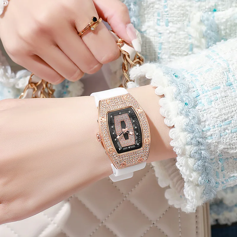 ساعات فاخرة جديدة للمرأة كريستال سيليكون جيلي ساعة كوارتز هدايا الطلاب Reloj Mujer السيدات Tonneau ساعات المعصم #3