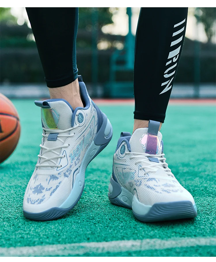 Men's Leisure Outdoor Sports 2025 Practical Basketball Shoes Trend Soft and Comfortable Non-Slip and Wear-Resistant Outsole.