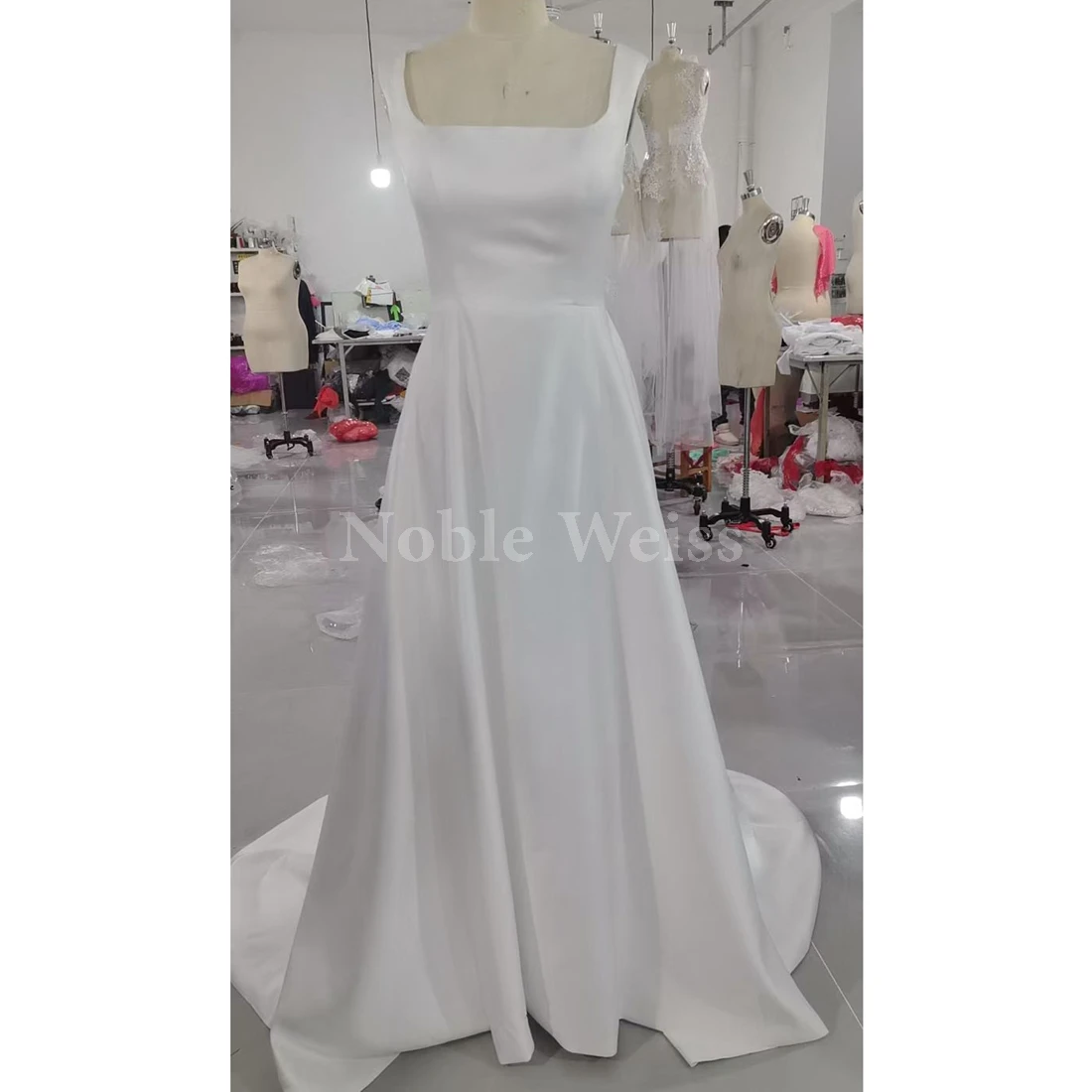 Elegant Square Wedding Dresses for Women Sleeveless  A-Line Simple Satin Bridal Gown Customized image 4