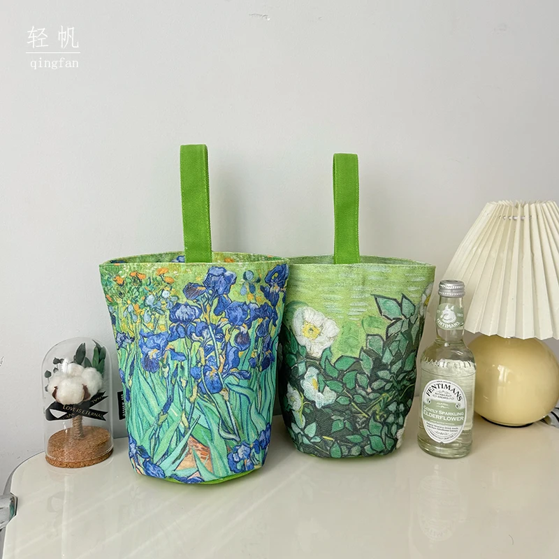 

Van Gogh iris oil painting fresh printing portable water cup bag small portable commuter walking bag logo customization