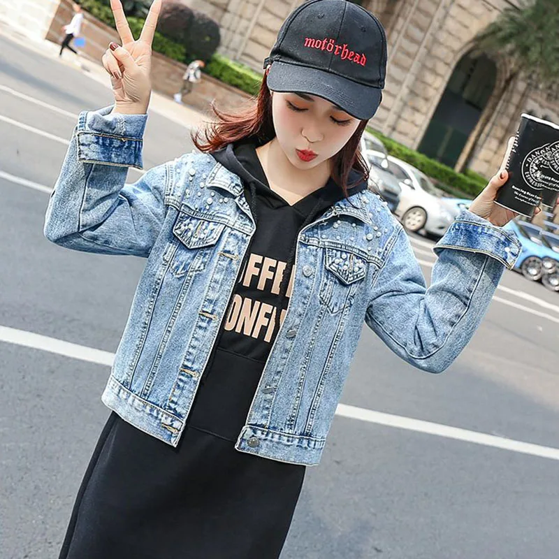 New Autumn Fashion Women Denim Jacket Full Sleeve Loose Button Pearls Short Motorcycle Jacket Lapel Wild Casual Female Base Coat