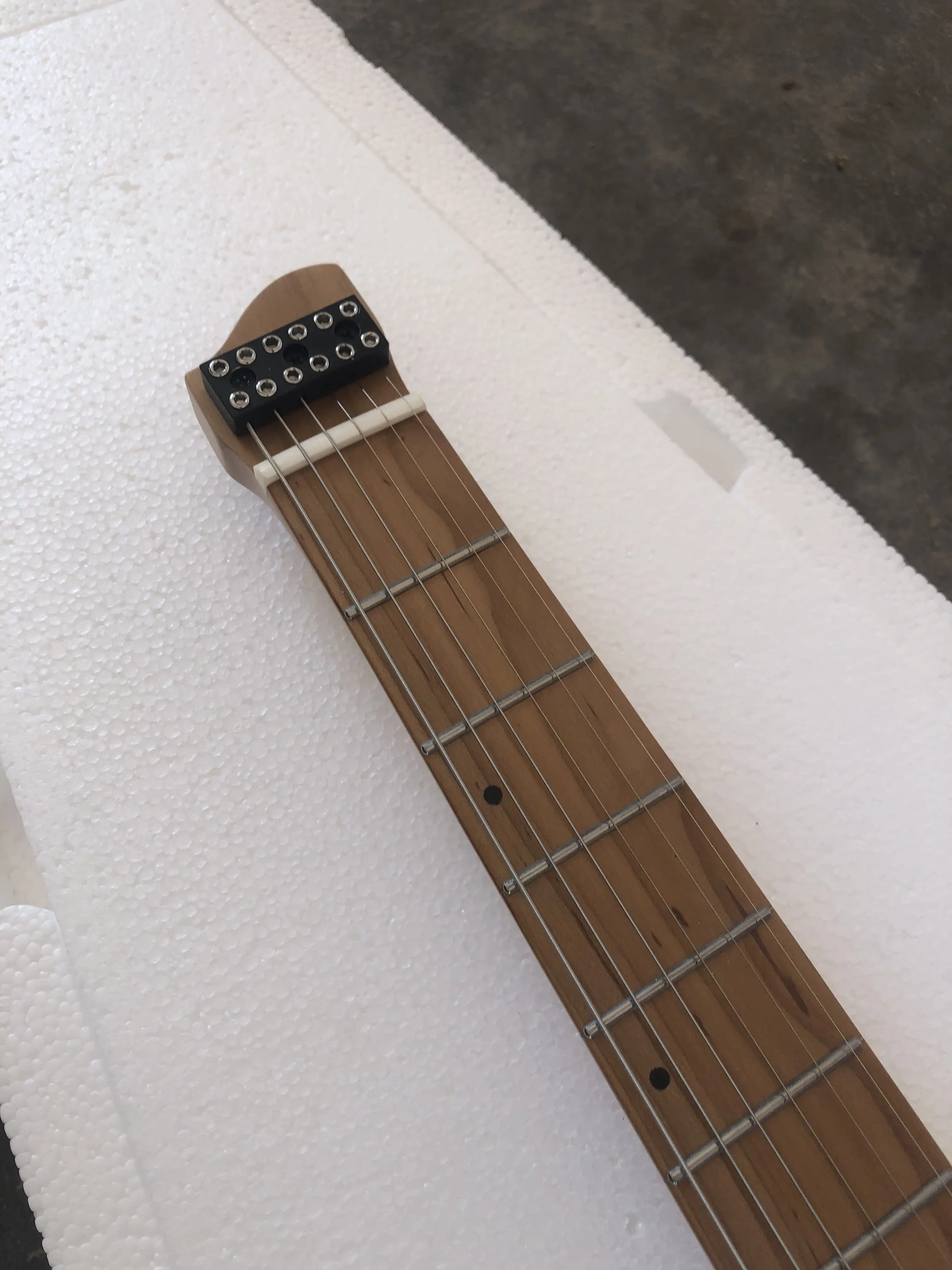 Guitarra eléctrica sin cabeza de alta calidad, 2 pastillas Humbucker, cuerpo de ceniza gris, trastes Jumbo de acero inoxidable, se pueden combinar libremente