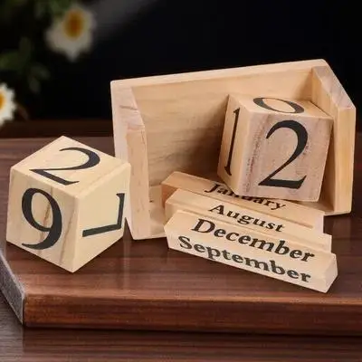 

Stylish Wooden European Design Desktop Decor Office Home Supplies Reusable Perpetual Table Office Standing Household Wood