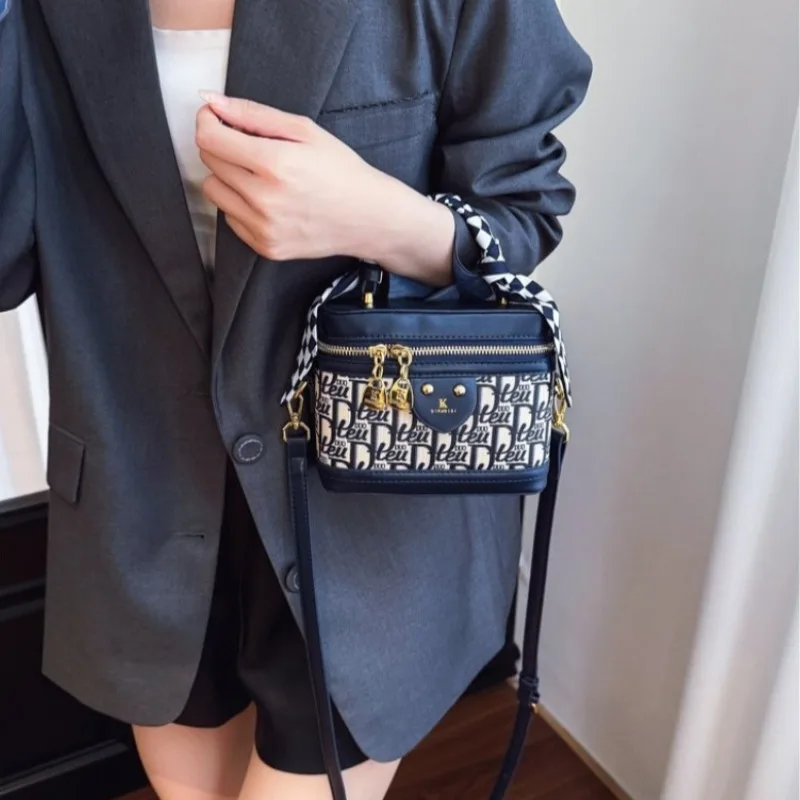 

Women's Retro Presbyopic Printing Underarm Bag, Maillard Style Shoulder Handbag, Perfect for Work and Daily Use