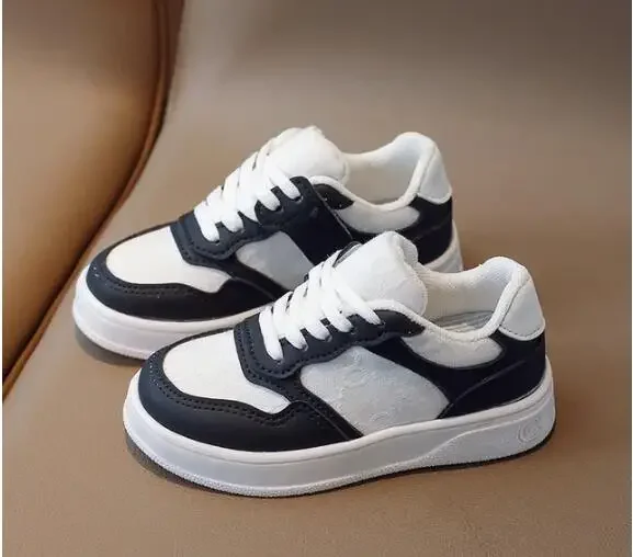 Scarpe Casual per bambini primavera autunno New Fashion Soft Boys scarpe sportive studenti Sneakers leggere stringate per ragazze scarpe versatili