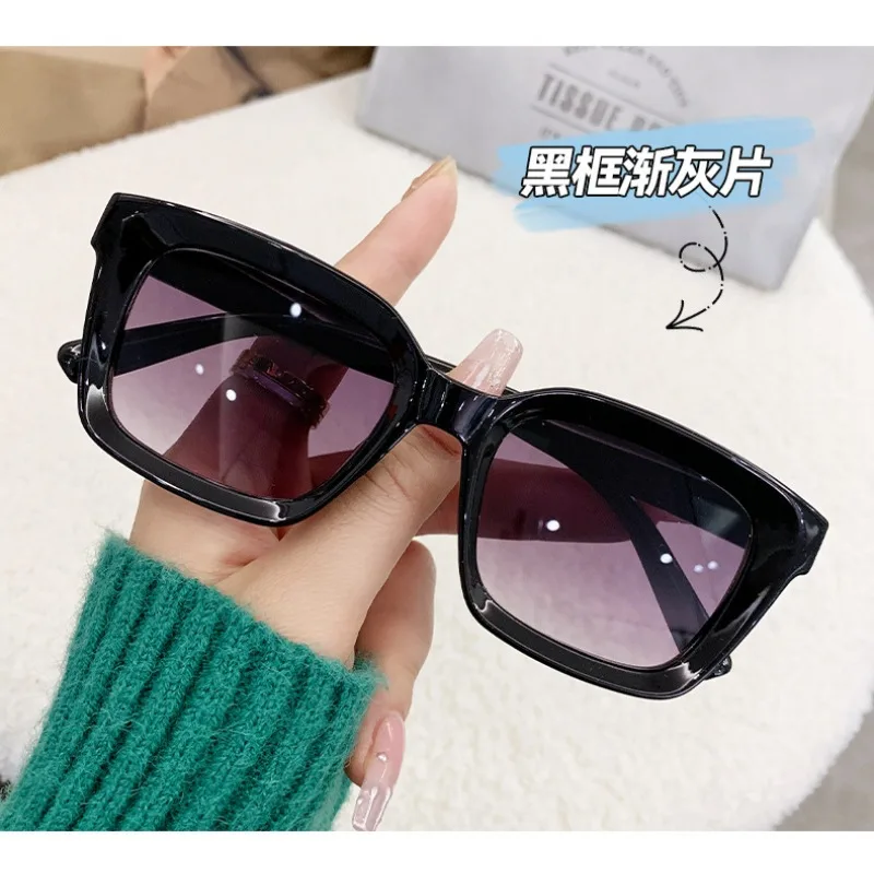 Occhiali da donna anti luce blu Montatura oversize Occhiali vintage Occhiali da computer Oculare per protezione degli occhi trasparente full frame