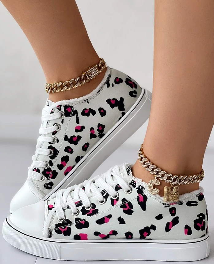 Leopard Print Raw Hem Lace-Up Canvas Sneakers New Fashion 2025 Casual