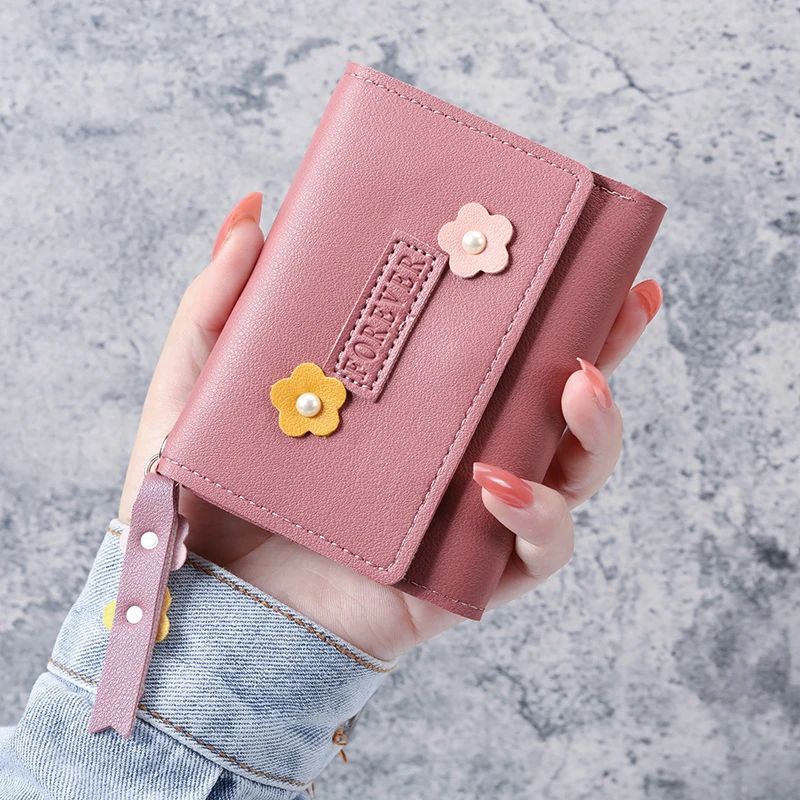 Factory Outlet 2024 Korean version of the new ladies' purse short creative fashion purse student buckle coin purse