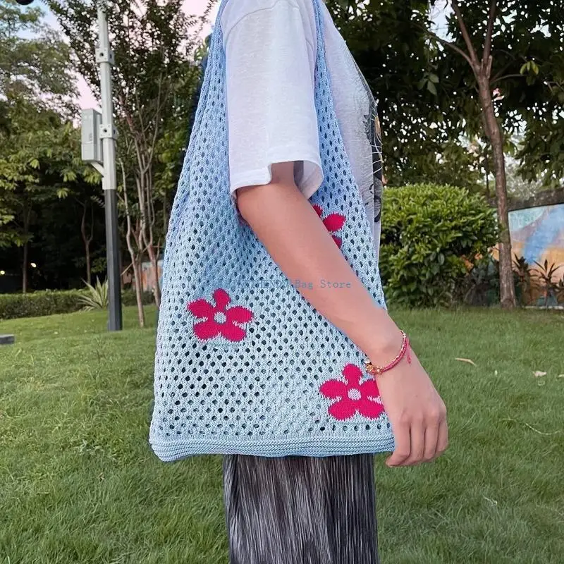 

340D Delicate Flower Hollow Knit Handbag Large Capacity Tote Bag for Friend Birthday