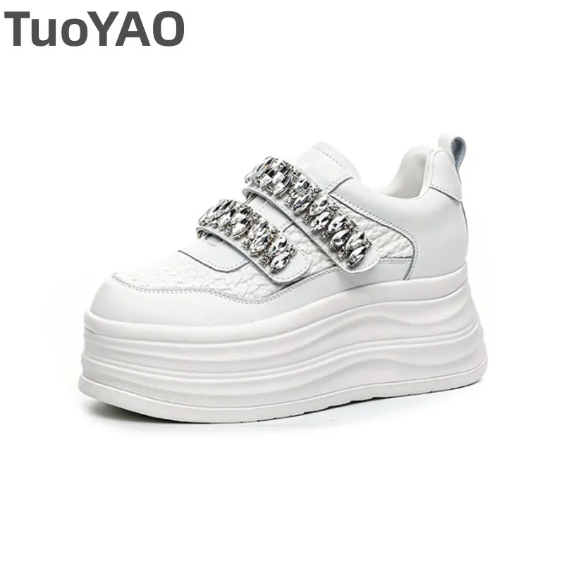 

8,5 см воздушная сетка из синтетической кожи, блестящие повседневные туфли на танкетке на платформе, женские летние вулканизированные полые кроссовки на массивной подошве