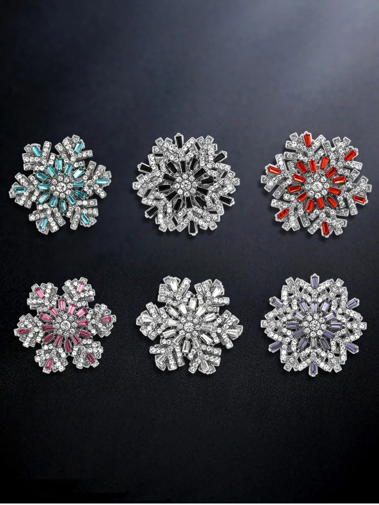 Winter drehbare Schneeflocke 3,6 cm Brosche trendige High-End-Pins Frauen Zubehör Schmuck
