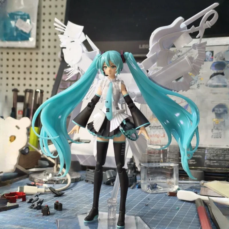 W magazynie Hatsune Miku 16th Anniversary Gsc Maxfactory Playea Robot Model montażowy Ruchoma figurka humanoidalna Prezent dla dzieci