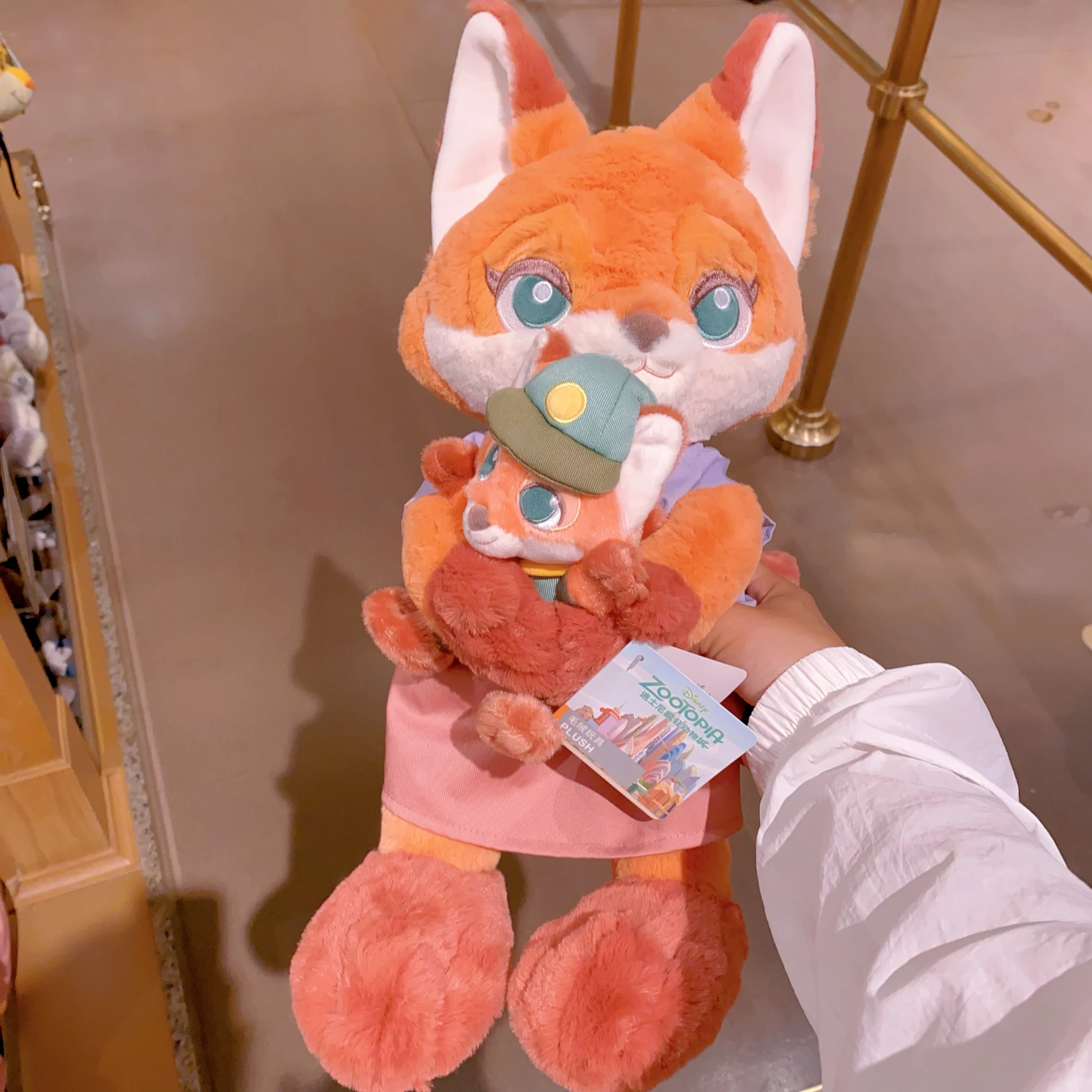 상하이 디즈니랜드 주토피아 주디 \u0026 닉 봉제 인형 어머니의 날 선물 기념품 / 박제 동물 \u0026 견면 벨벳, image size:1792x1792