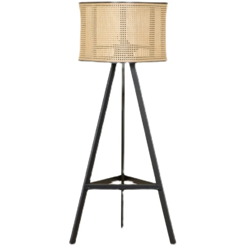 

Напольная Лампа в скандинавском стиле для спальни, прикроватная тумбочка, роскошный плетеный диван из ротанга в американском стиле, стоячий Настольный светильник