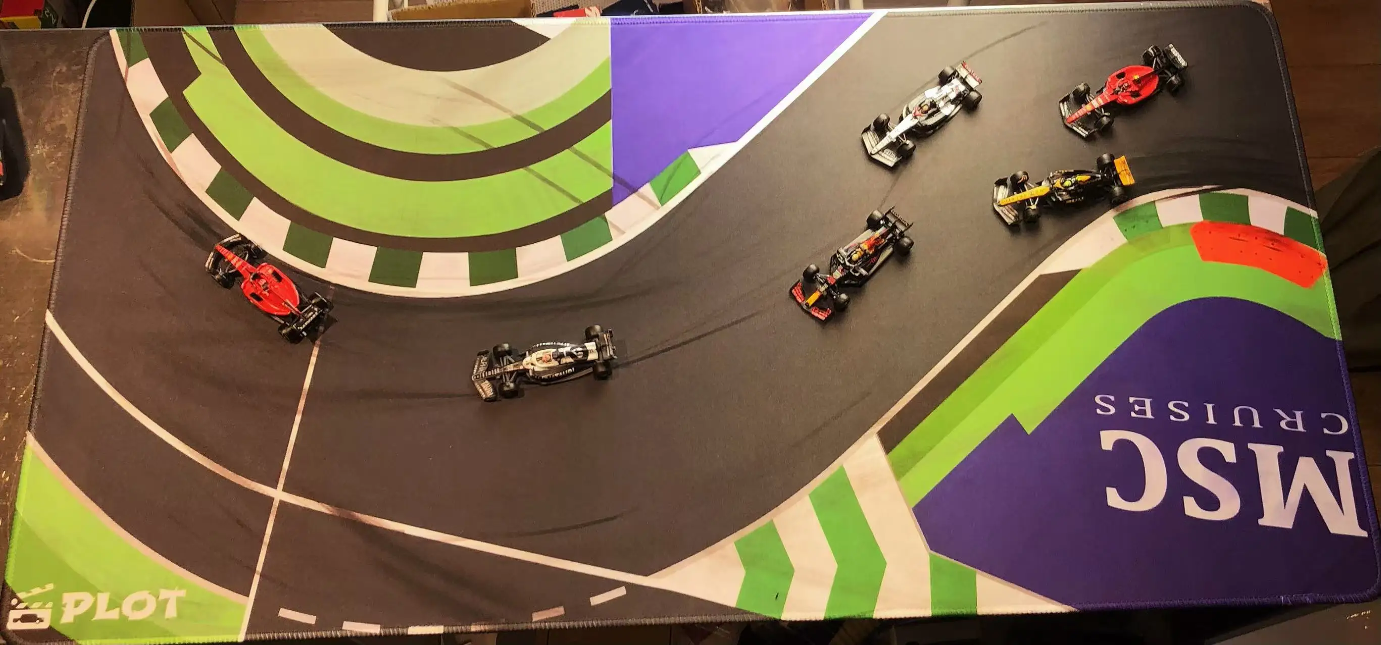 

Plot 1/64 large mouse pad racing track Jeddah Corniche Circuit not include car