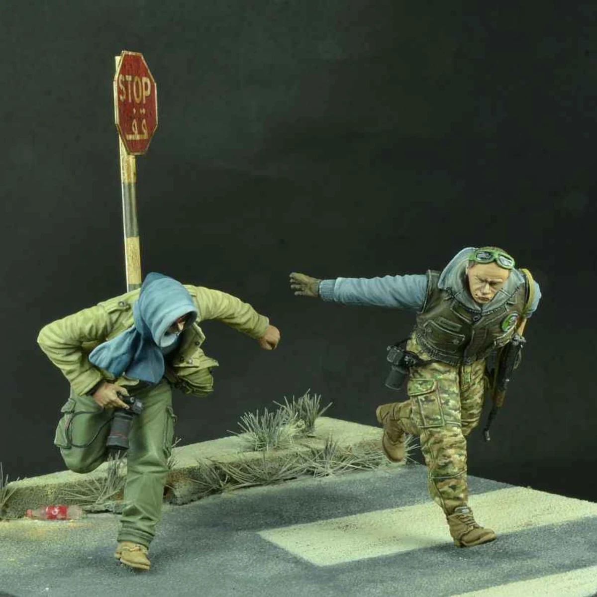 1/35 resin model kit - Modern war correspondent 