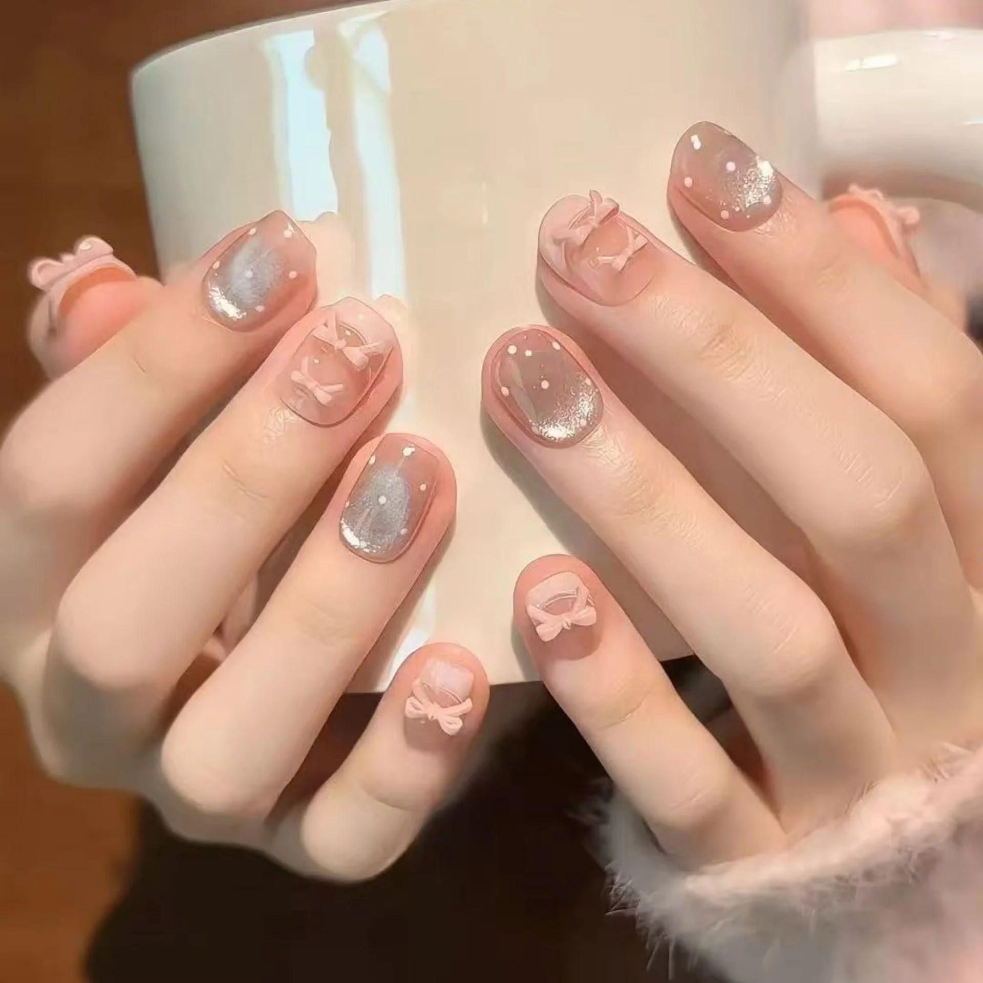 

10pcs Pink French Handmade Nails Sets Press on Glitter Cat's Eye Short Square Round Fake Nails Tips Detachable Simple False Nail