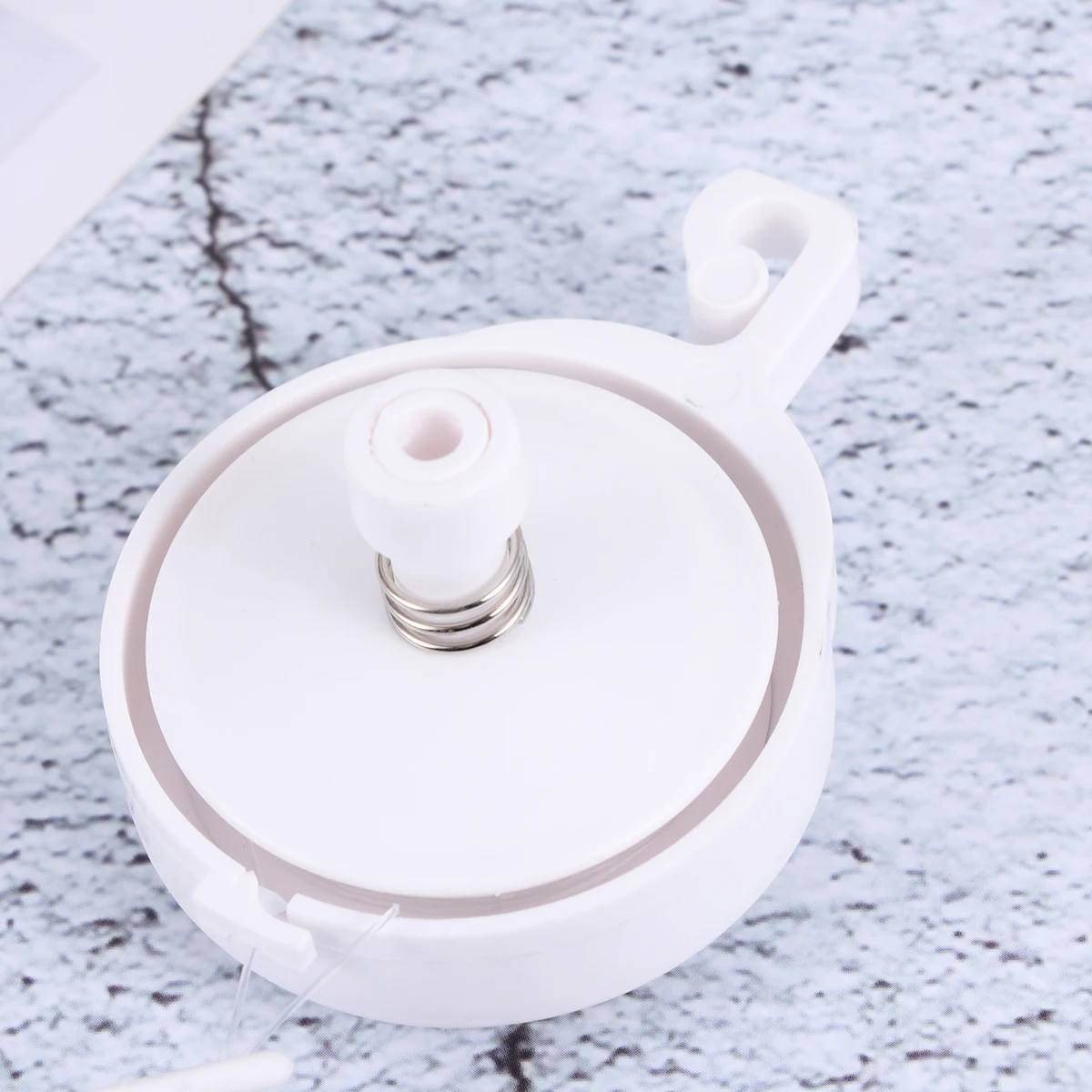 

5Pcs Adjustable Plant Stem Hook Retractable Garden Support for Healthy Upward Growth Ideal Cultivation Tool for Flower Shop