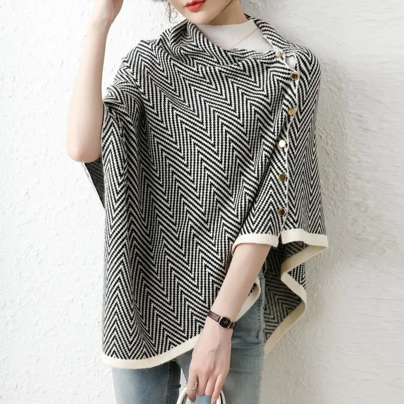 Elegant Women Cardigan With Zigzag Pattern For Spring And Autumn Casual Wear Single Breasted Design And Button Decoration