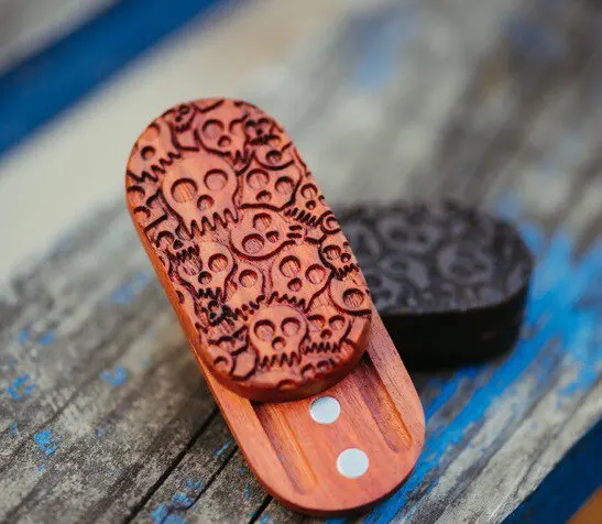 gadget-portable-diy-en-bois-de-sequoia-sculpte-a-la-main-creatif-avec-fonction-de-poussoir-edc-de-monnayeur-et-de-spinner-rotatif-pour-les-doigts-de-qualite-superieure