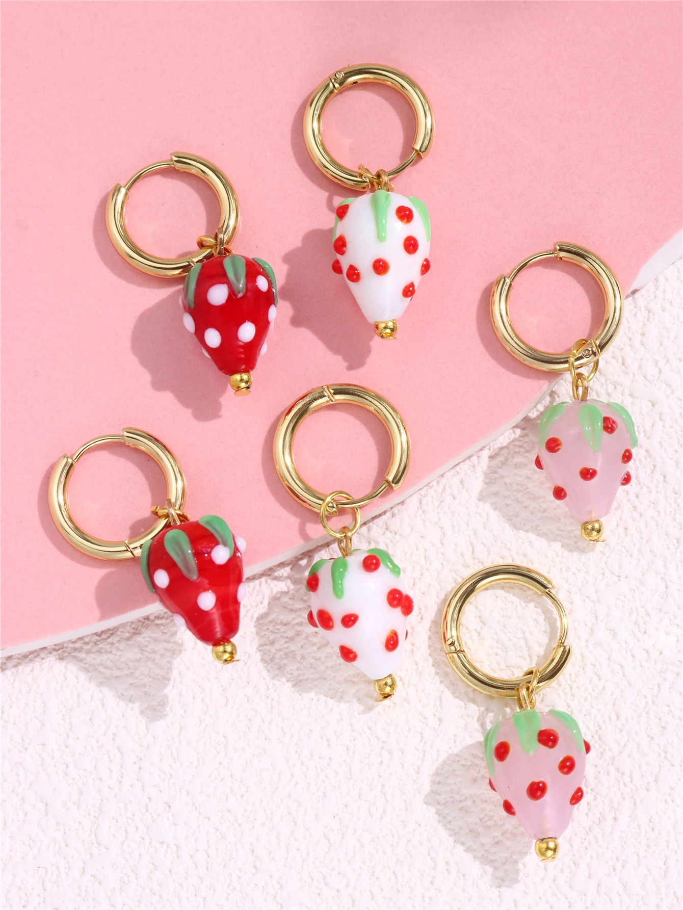 HUANZHI Ceramic Fruit Strawberry Hoop Earrings for Women Girls Cute Fun DIY Beaded Creative Handmade Jewelry Accessories 2024