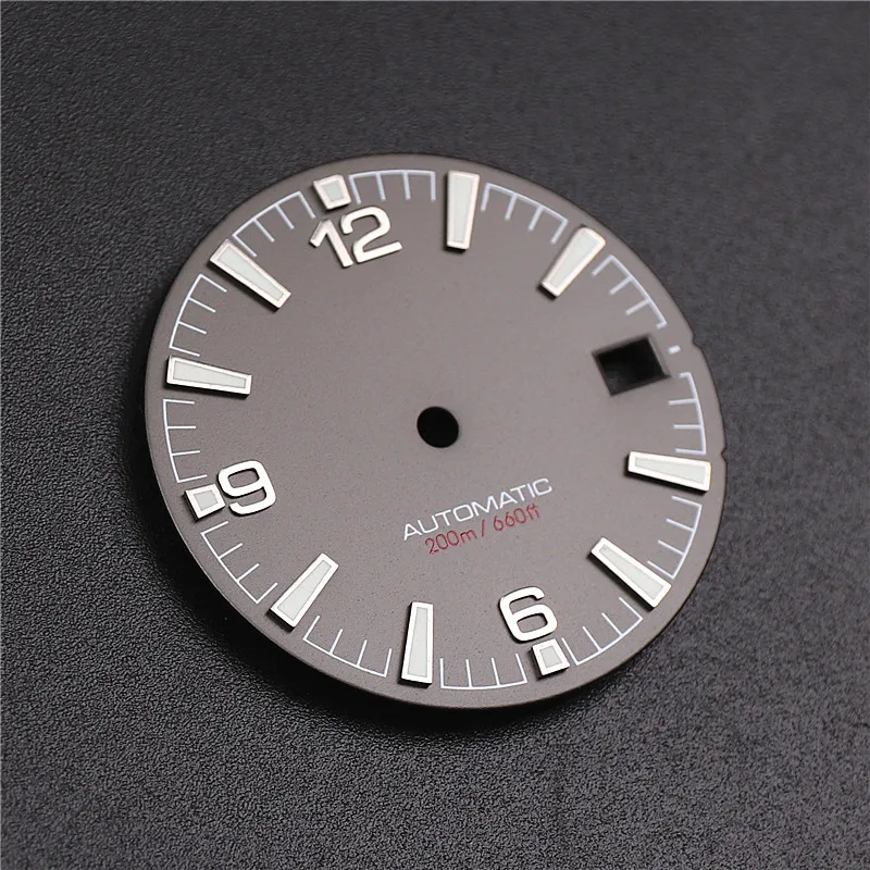 High Quality 28.5mm Nh35 Watch Dial With Green C3 Bright Luminous For Crown At 3 3.8 Clock  Nh35A Movement Mod Accessories