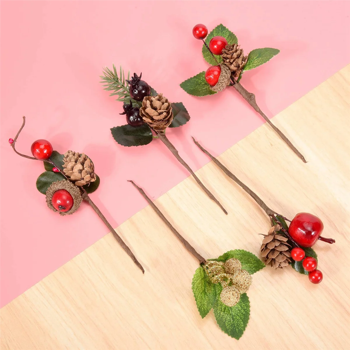 15 Stück rote Weihnachtsbeeren- und Tannenzapfen-Picks mit Stechpalmenzweigen für Feiertage, Blumendekoration, Blumenhandwerk