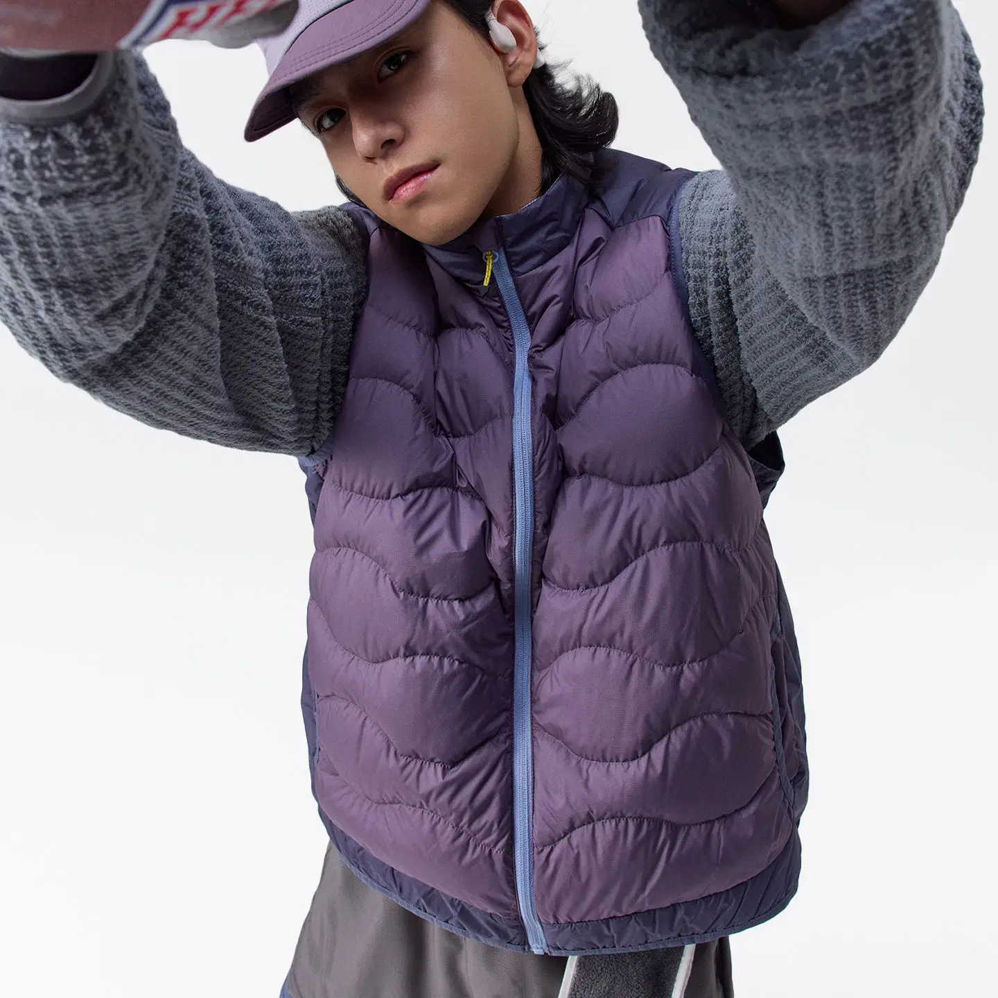 

Winter New Outdoor Mountain Style Color-Blocking Lightweight Down Vest - Trendy Unisex Design for Men & Women