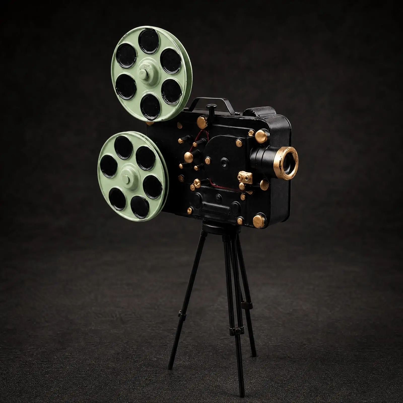Retro Cinema Projector Tinplate Art Model Classic Film Machine Decor Vintage Style Desk Display for Office