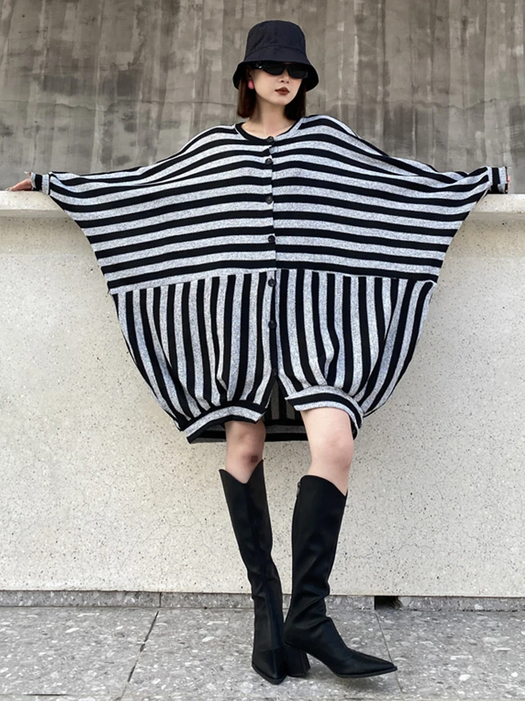 EAM Women Stripe Big Size Irregular Shirt Dress New Lapel Long Batwing Sleeve Blouse Fashion Tide Spring Autumn 2025 30A2837