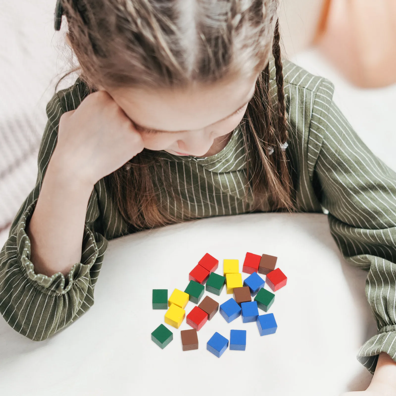 

50 шт. деревянных фишек для игры в шахматы, натуральная текстура сосны, маленькие портативные игровые жетоны для настольных игр, обучения и замены