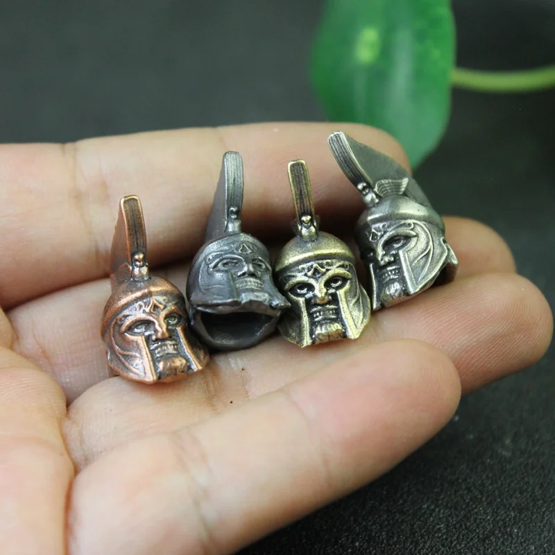 Romano guerriero casco coltello perline fai da te Paracord tessuto cordino ciondolo gioielli ottone Spartan cavaliere testa scultura EDC strumento Charms