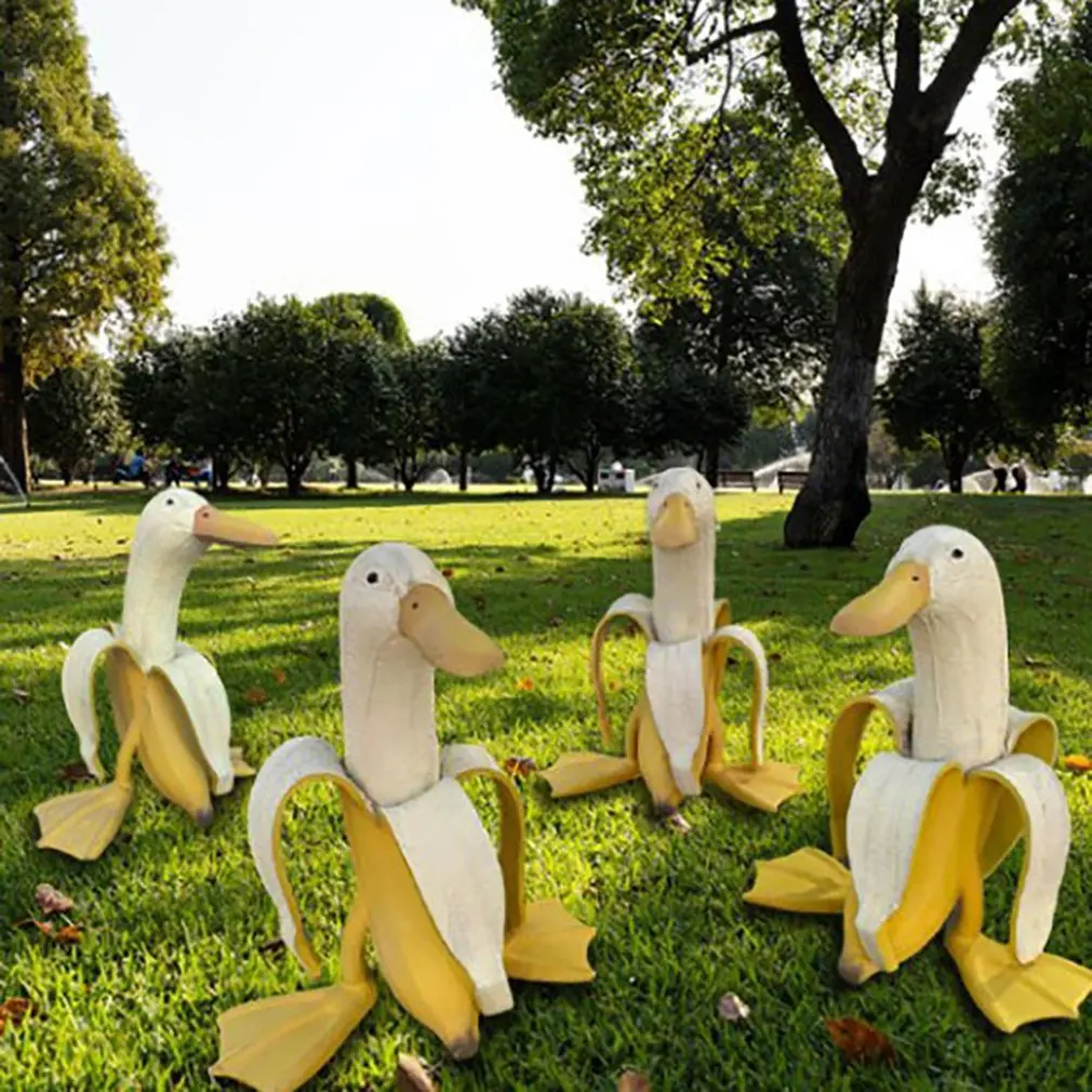 New Banana Duck Art Statue, Garden Yard Outdoor Decor, Cute Funny Whimsical Peeled Banana Duck Figurines Decoration Ornaments