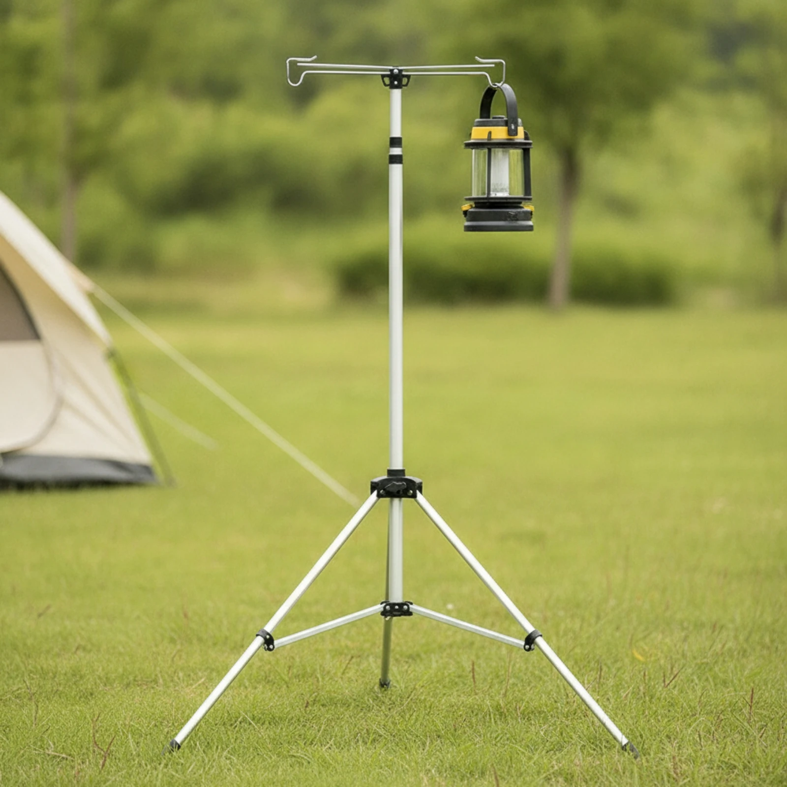 Camping Lantern Stand with Tripod Foldable Camping Lantern Stand Collapsible Compact for Campers, Backyard, Patio