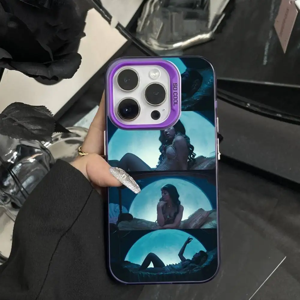 حافظة هاتف لطيفة M-Melanie M-Martinez لهاتف iPhone 16,15,14,17,13,12,11,XS,Mini,Pro,SE,MAX غطاء سيليكون أرجواني غير لامع