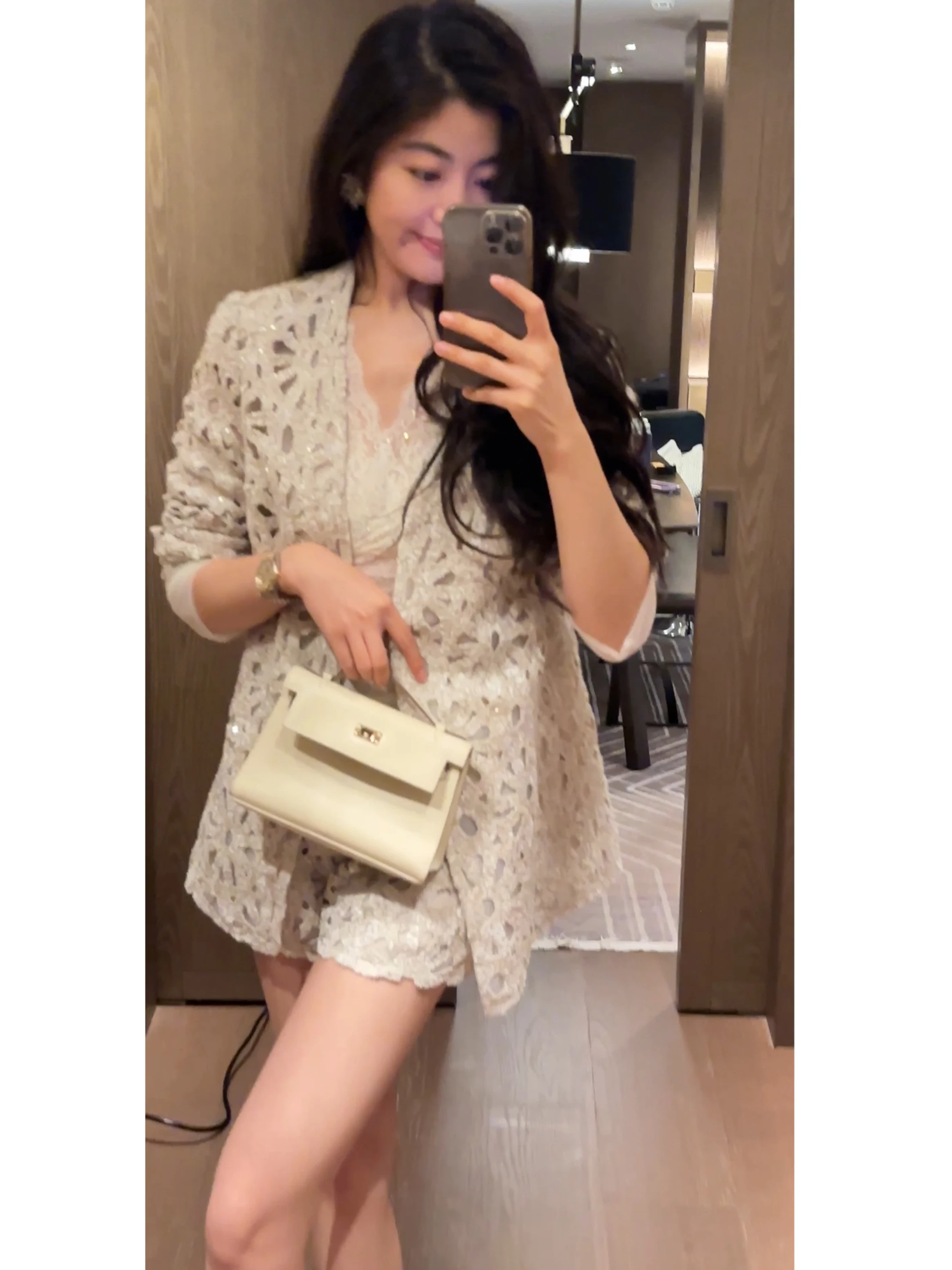 

Elegant Hollow out Beaded Velvet Suit 2NCOU Spring New Design Sensation Luxury Fashionable Unique Style Women's Top