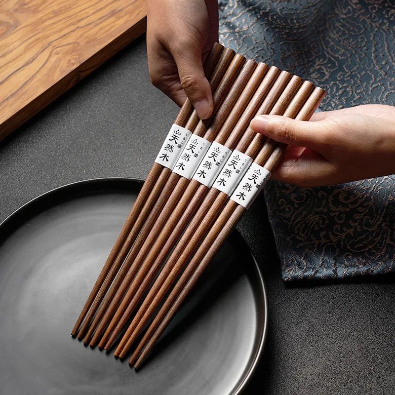 5 Pairs of Chopsticks Set Japan Walnut Japanese-style Household Wooden Chopsticks Solid Wood Tableware Non-slip Creative