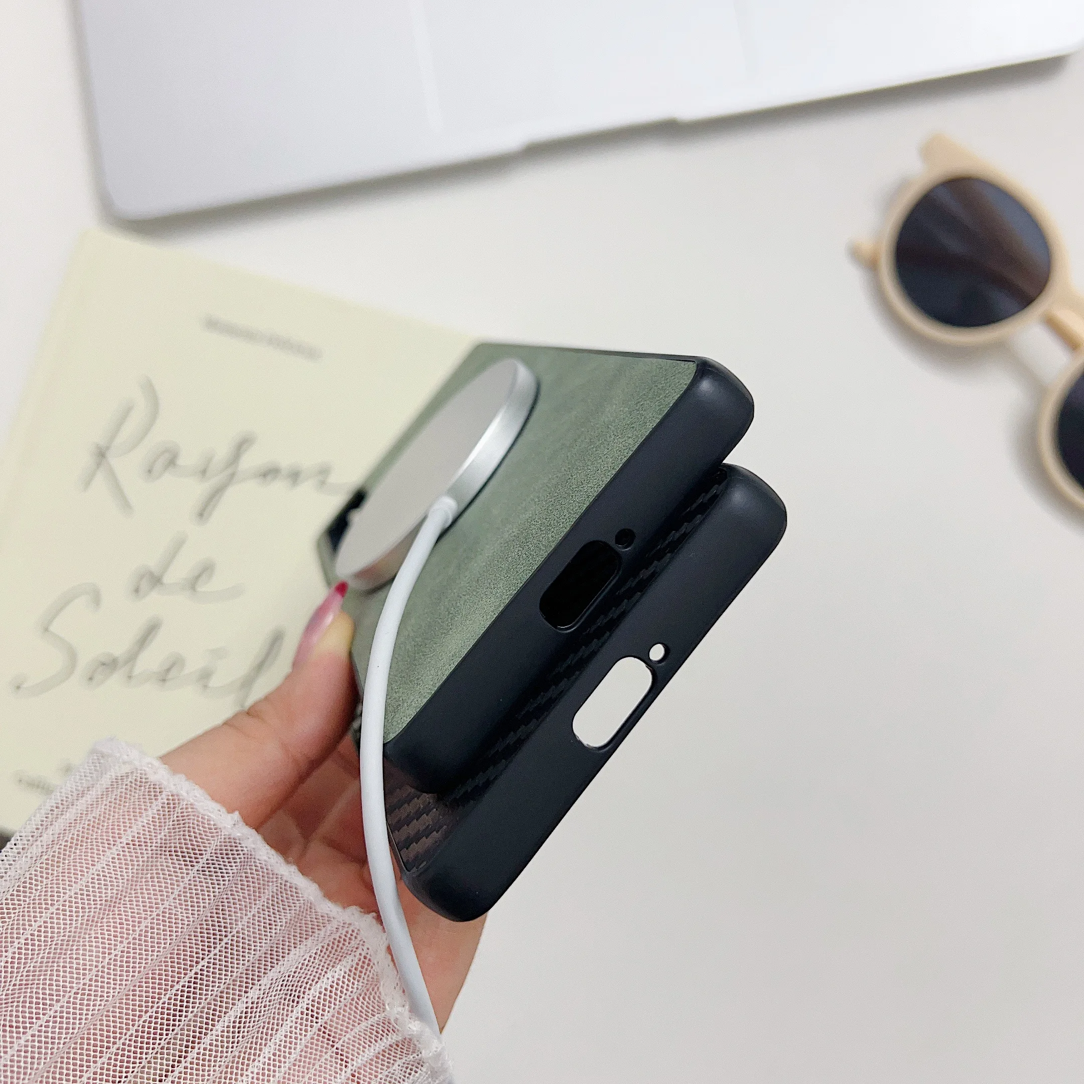Slim Sheepskin Leather Wireless Charging Magnetic Case for Sony Xperia 5 IV 5 1 V 10 1 VI, Shockproof Matte Phone Cover Funda