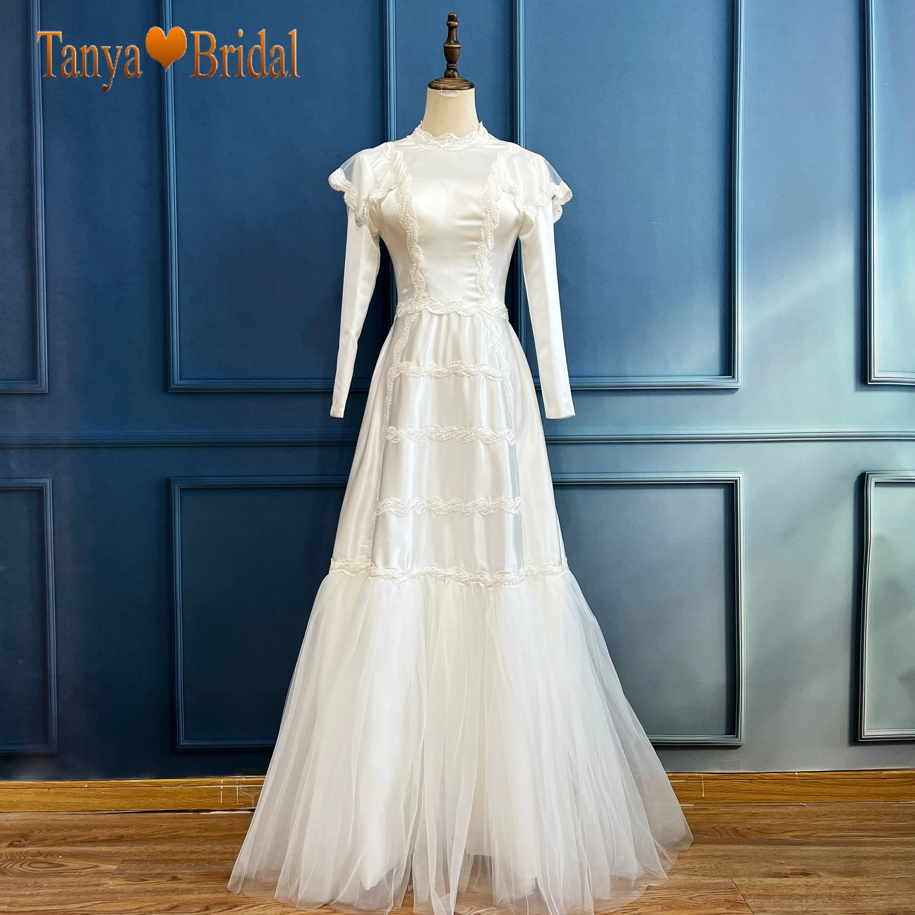 A Line Satin Lace Edge Wedding Dress Full Sleeves High Collar Floor Length Bridal Gown Zipper Back