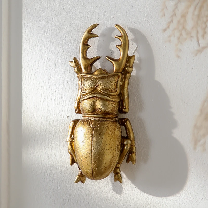 Luxurious Antique Golden Stag Beetle Wall Sculpture 3D Texture Resin Insect Wall Art Bohemian Eclectic Decoration Gallery Living Room Accent Wall Home Decor