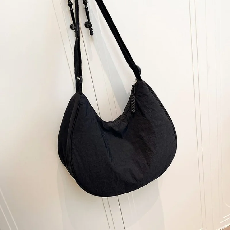 

Модная кожаная сумка через плечо для женщин с повседневным винтажным дизайном и элегантным привлекательным дизайном