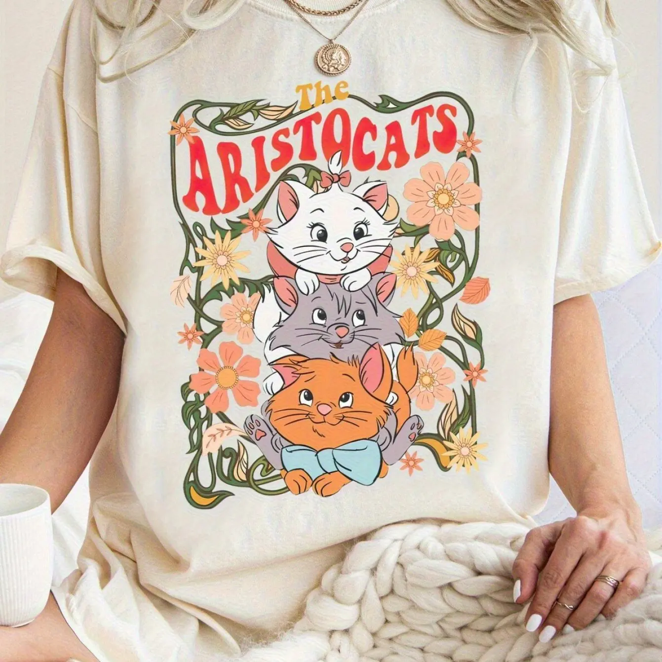 

Flowers Disney Cat Shirt Belize Toulouse Mary T-Shirt Comfort T-Shirt Birthday Gift Shirt Disney Family Travel