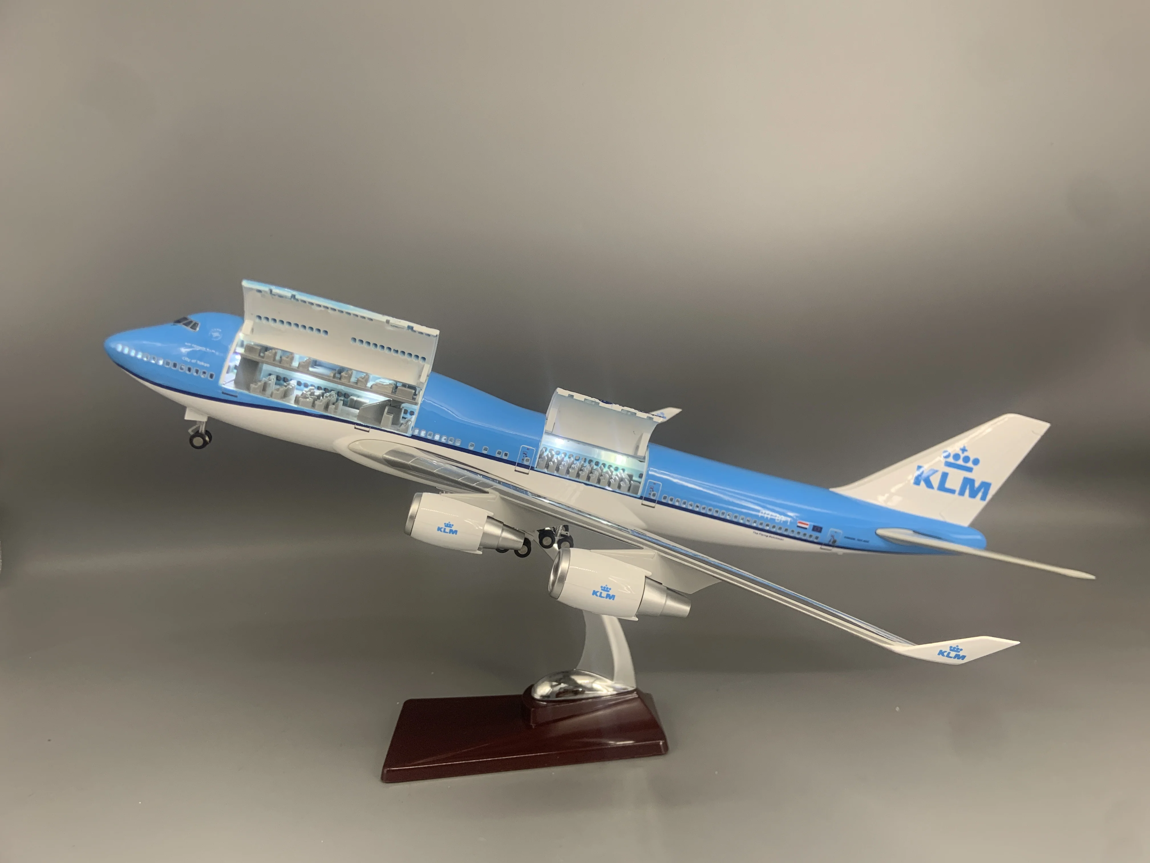 

47cm KLM Airways B747 Diecast Resin Airplane Model Double Door Plane 1:157 Scale With Light Aircraft Home Decor Display