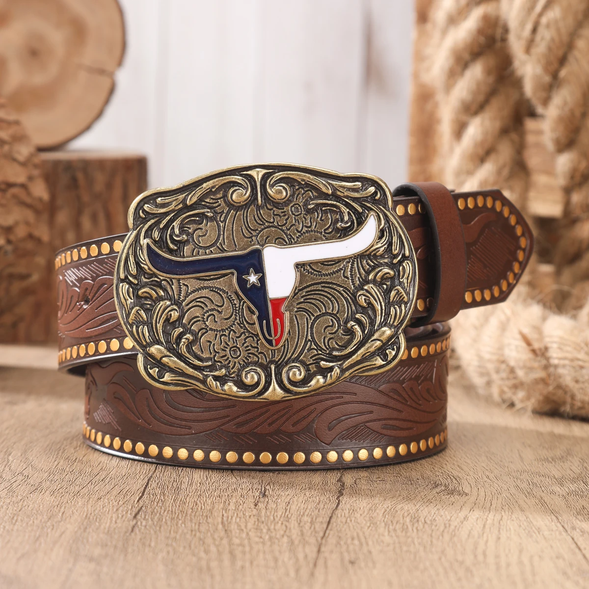 A Western-Style Denim Belt in Retro Style - Made of PU Material - Suitable for Both Men and Women - Pairs Well with Jeans