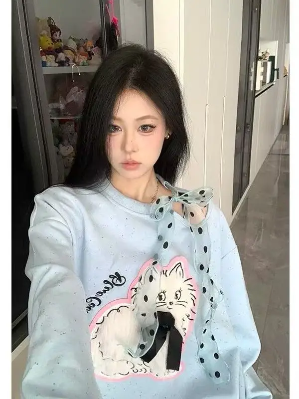 

Женский свитшот больших размеров в корейском стиле с открытыми плечами, кружевом и бантом, весна 2023