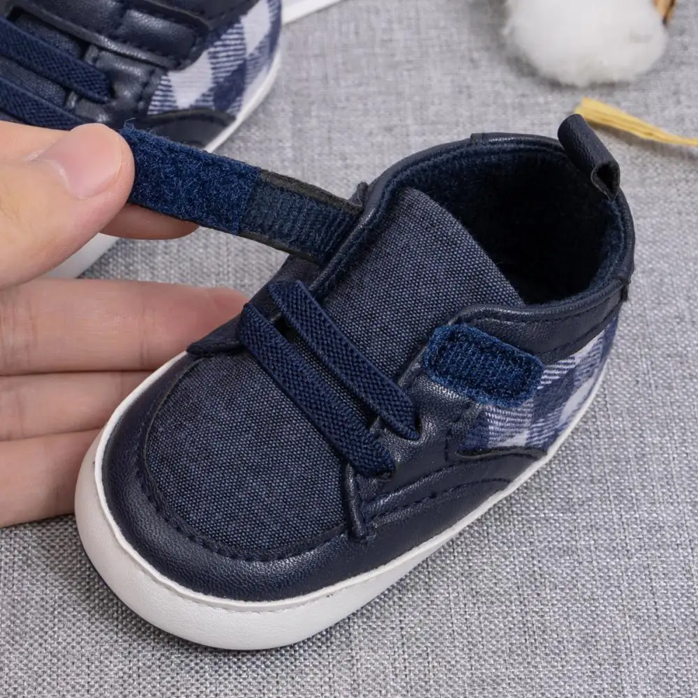 Sapatos casuais clássicos para bebê, sola antiderrapante macia, resistente a sujos, monocromático, criança infantil, interior, ao ar livre, vestível, de 0 a 18 meses